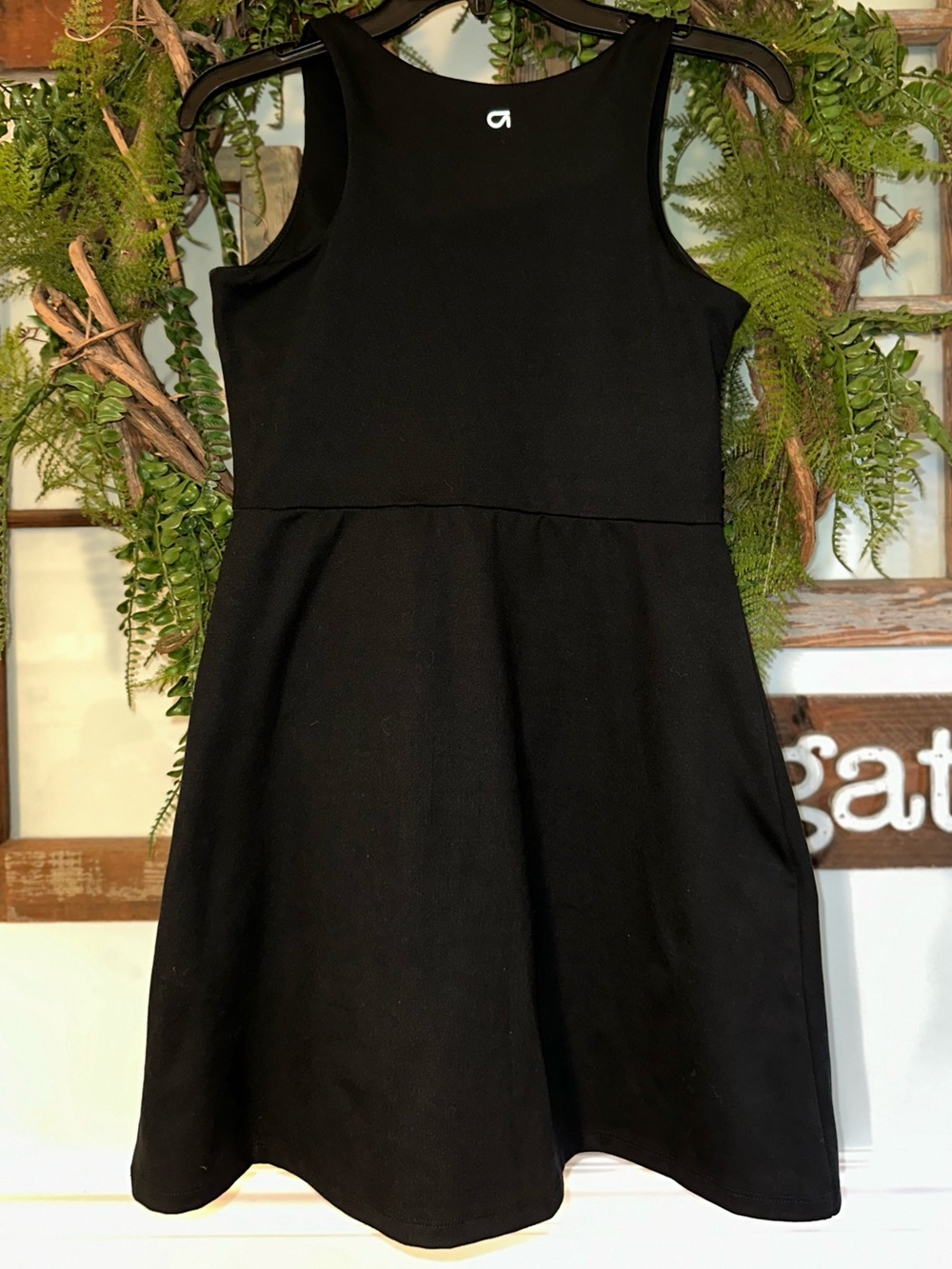 GapFit athletic dress - Picture 2 of 5